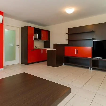 Maestral 513 In Marina By Locap Group Apartman *