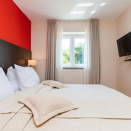 Maestral 513 In Marina By Locap Group Apartman